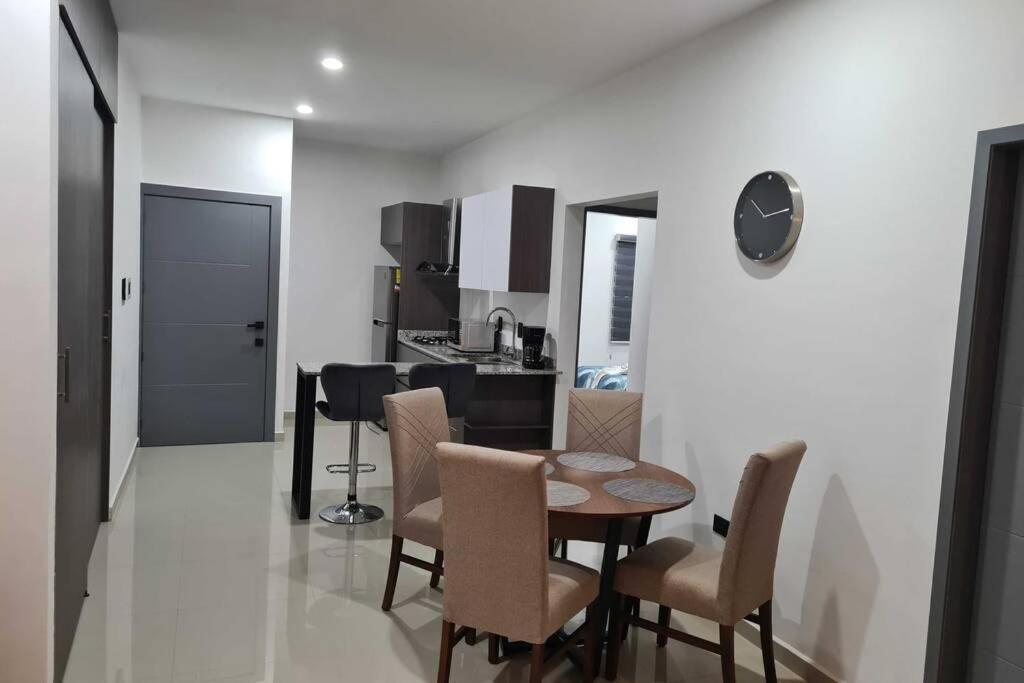 Departamento Cerca Del Malecon Y Zona Dorada Apartment Масатлан Екстериор снимка